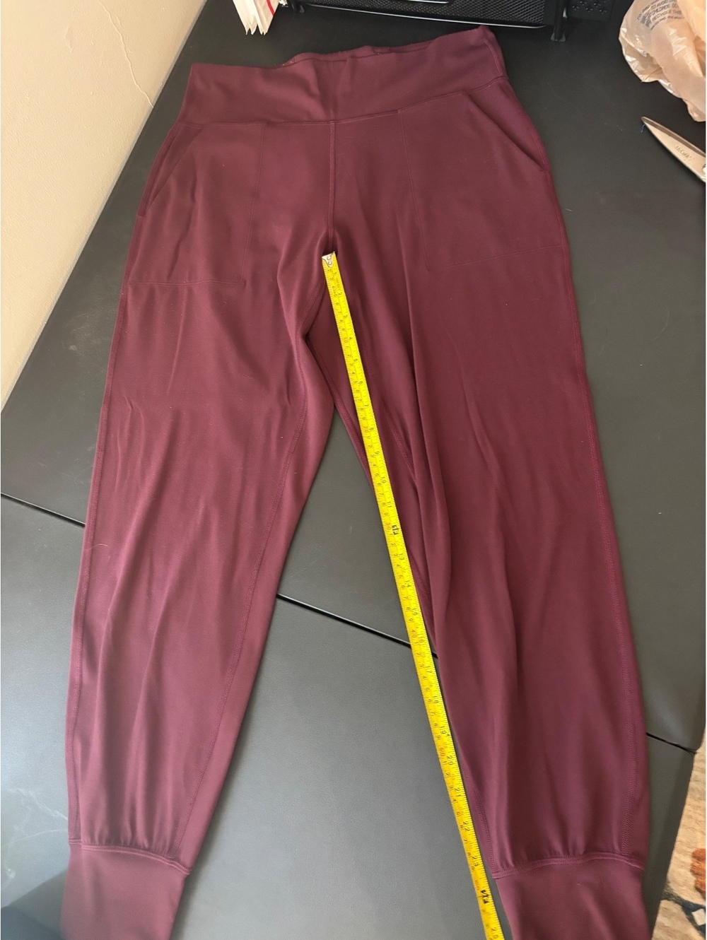 Lululemon Joggers - Size 10  - M8